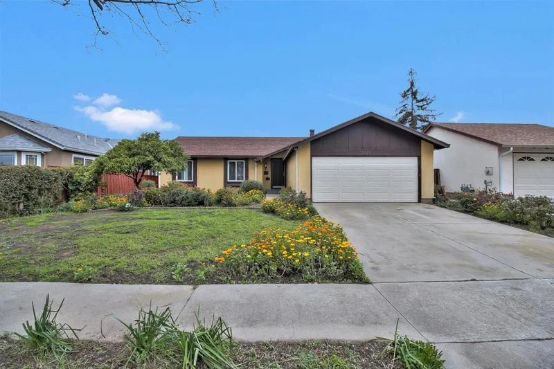 3025 Zion Ln, San Jose, CA 95132