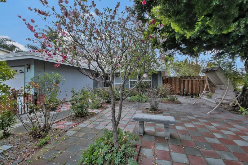 1034 De Mattei, San Jose, CA 95112