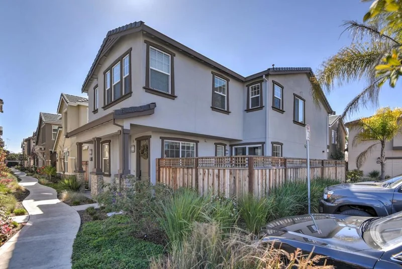 632 Montage, East Palo Alto, CA 94303