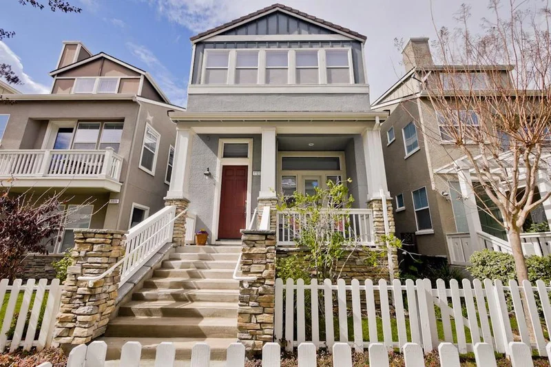 11510 Bianchini, Cupertino, CA 95014