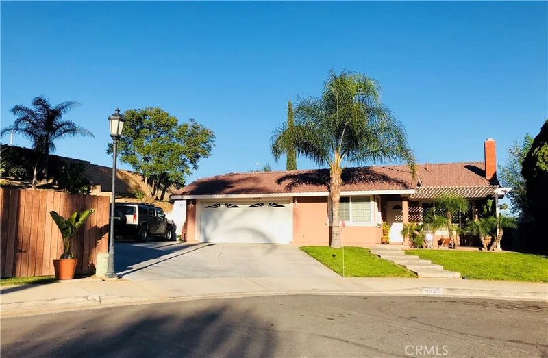 4229 Giles, Riverside, CA 92503