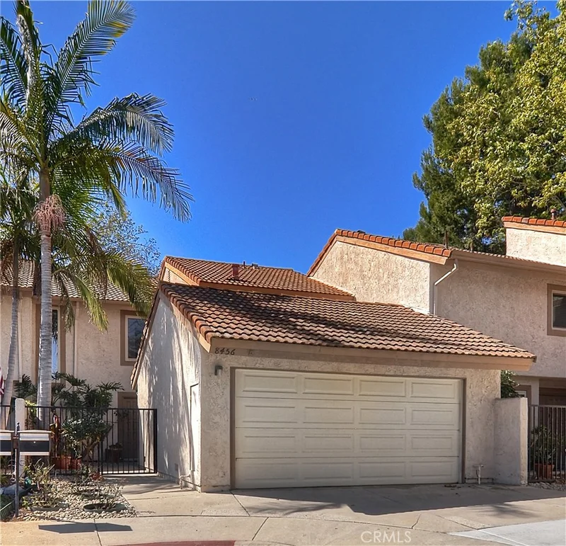 8456 Oakstone, Huntington Beach, CA 92646