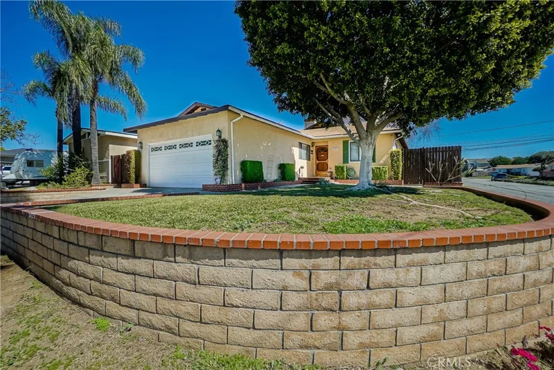 5102 Lyman, Covina, CA 91724
