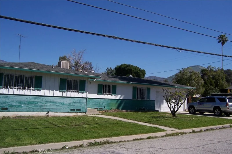 25586 Pumalo, San Bernardino, CA 92404