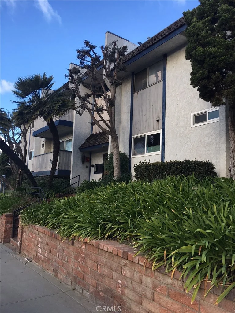 25930 Narbonne #101, Lomita, CA 90717