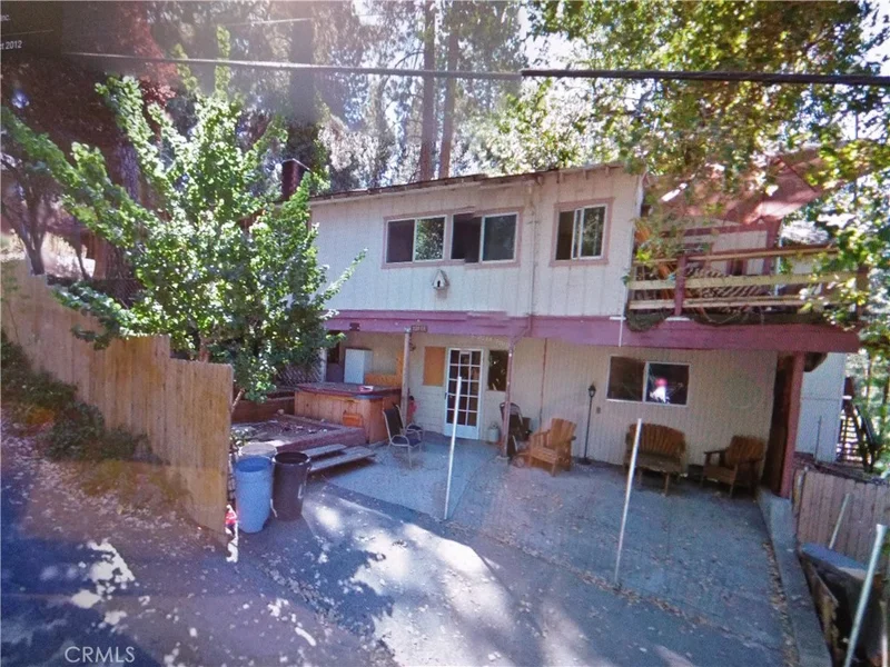 22846 Laurel, Crestline, CA 92325