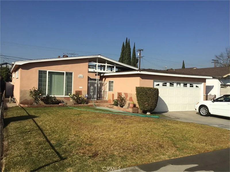 10423 San Gabriel, South Gate, CA 90280