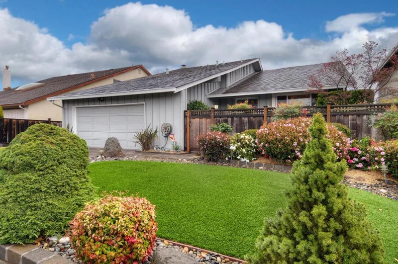877 Vega, Foster City, CA 94404