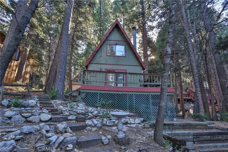 1046 Mercury, Crestline, CA 92325