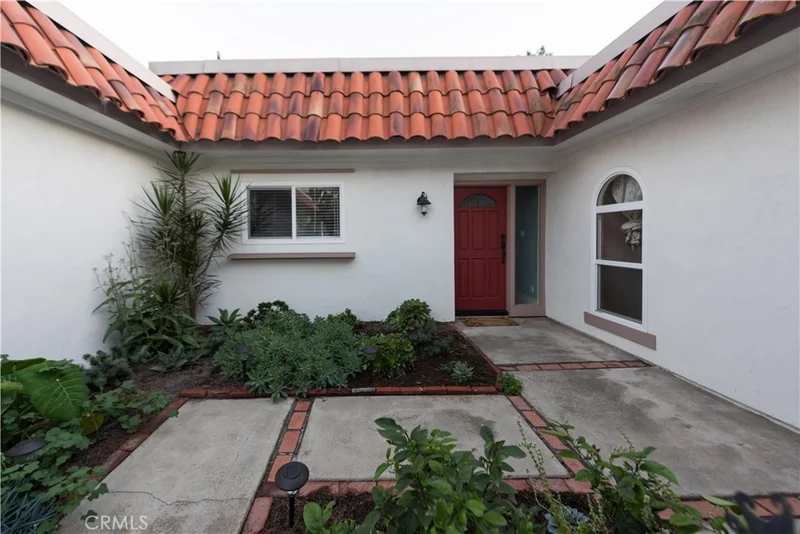 10 Leatherwood Way, Irvine, CA 92612