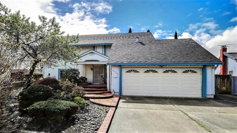 2558 Pantalis, San Jose, CA 95132