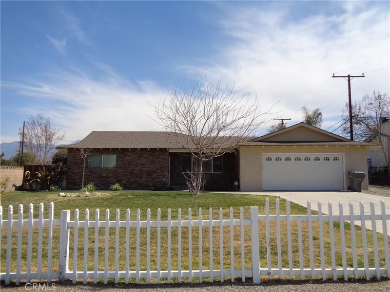 27148 Columbia, Hemet, CA 92544