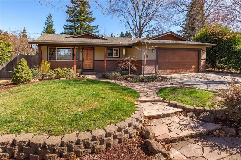 860 Kern Street, Chico, CA 95928