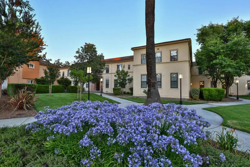 516 Martha #201, San Jose, CA 95112