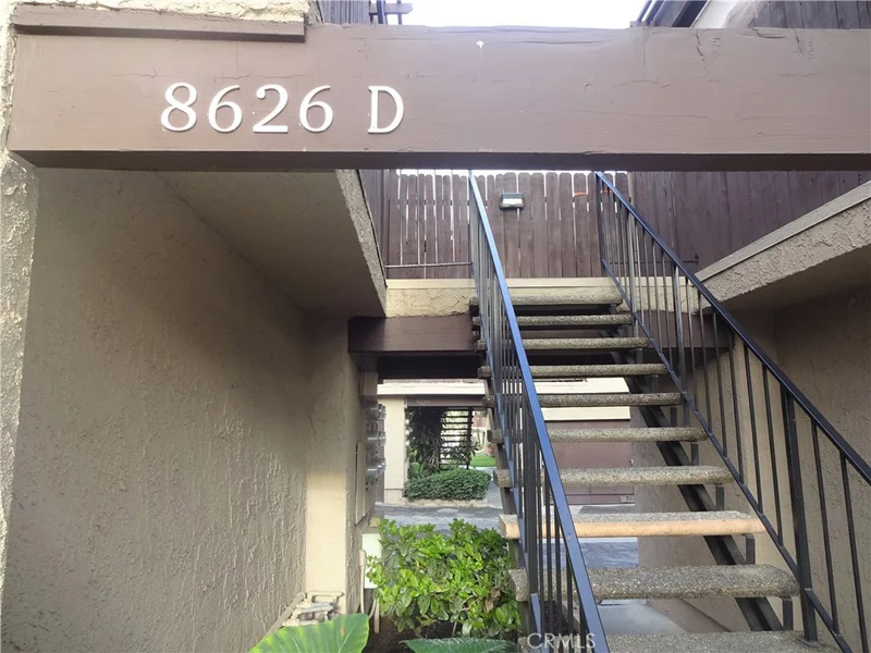 8626 Century #D, Paramount, CA 90723