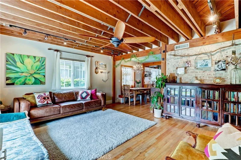 113 Georgetown, Costa Mesa, CA 92626