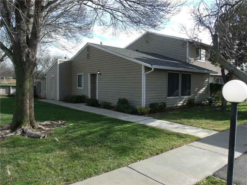 561 North, Corning, CA 96021