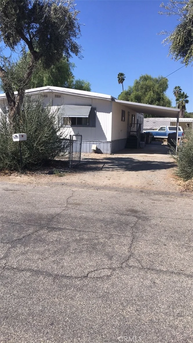 25671 1st, Hemet, CA 92544