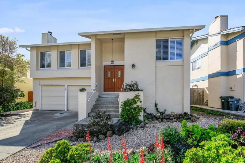 1247 Rainier, Pacifica, CA 94044