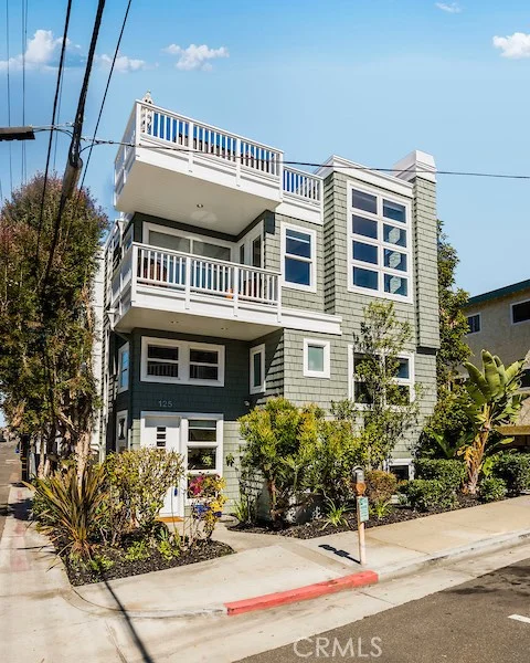 125 4th #A, Hermosa Beach, CA 90254