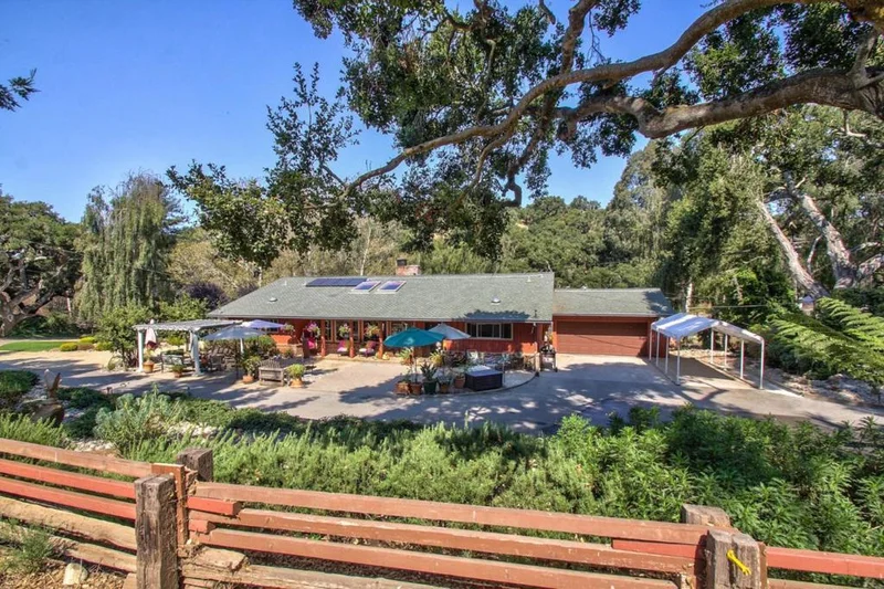 125 Old Stage Road, Salinas, CA 93908