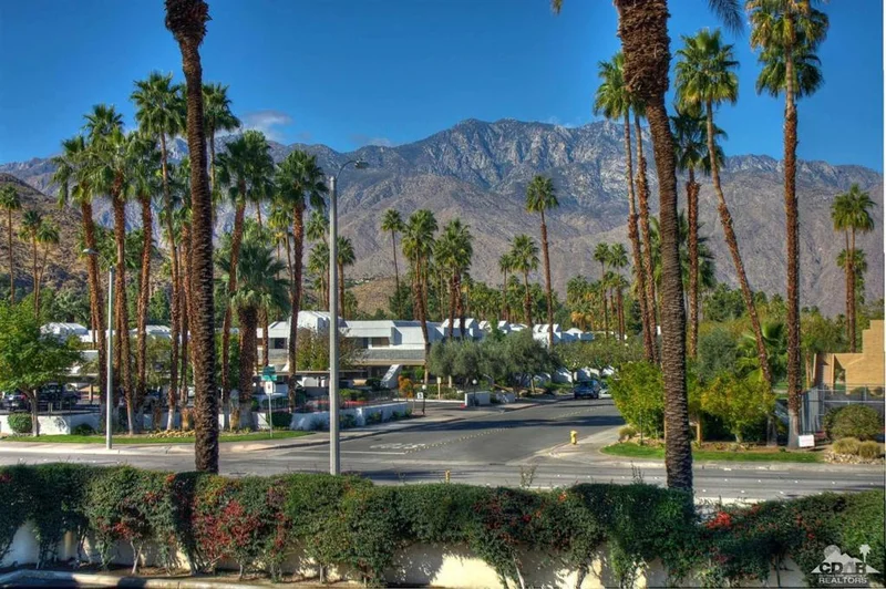 2700 Golf Club #7, Palm Springs, CA 92264