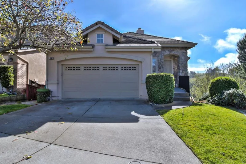897 Skyridge, Pacifica, CA 94044