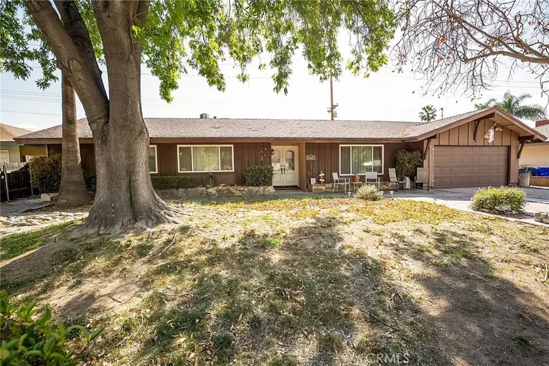 26037 Edgemont, San Bernardino, CA 92404