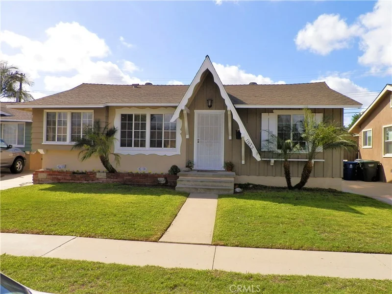 11422 213th, Lakewood, CA 90715
