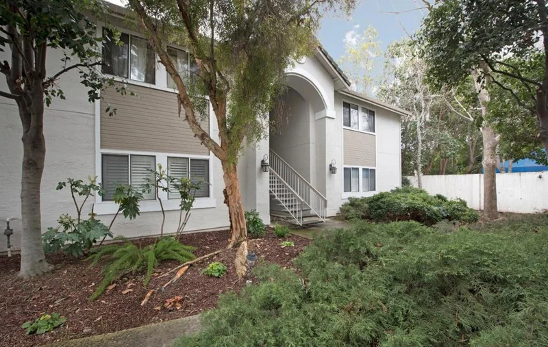 2968 Moorpark #15, San Jose, CA 95128