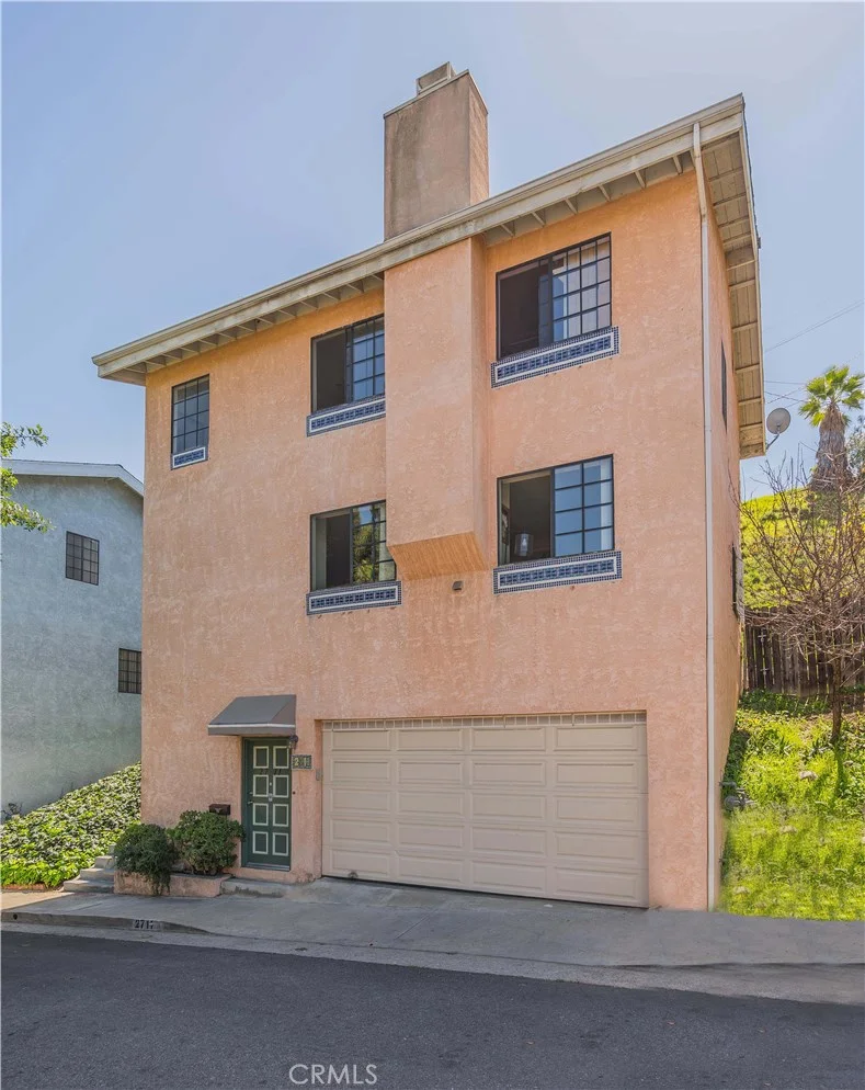 2711 Chadwick, El Sereno, CA 90032