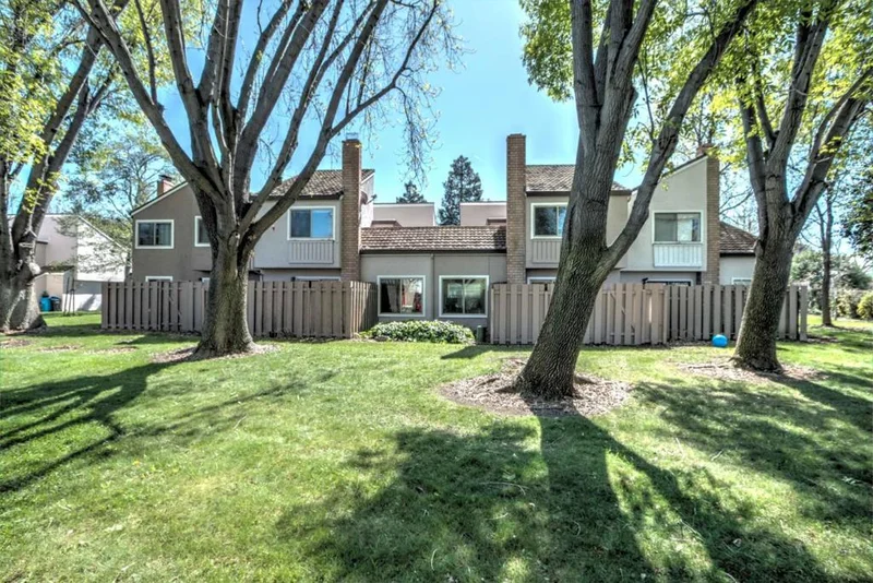2592 Knightsbridge, Santa Clara, CA 95051