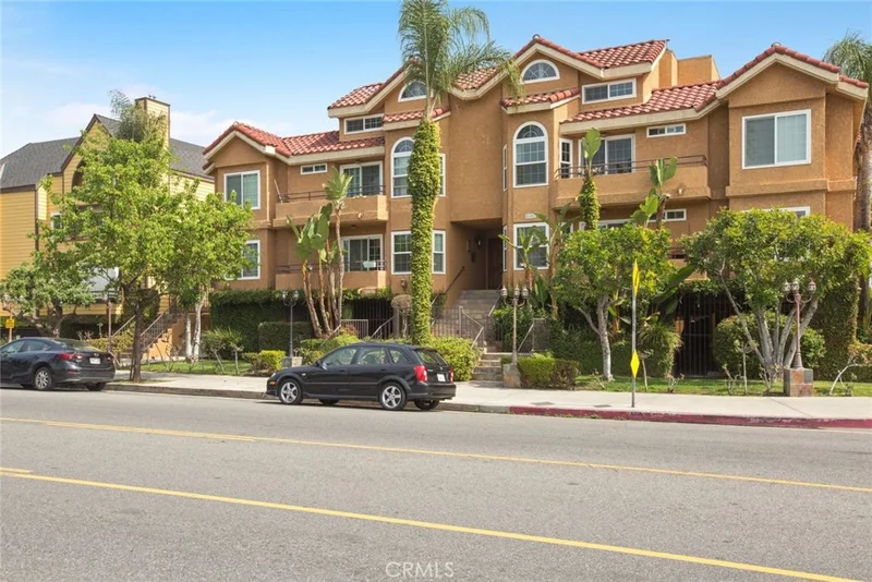 5102 Tujunga #13, North Hollywood, CA 91601