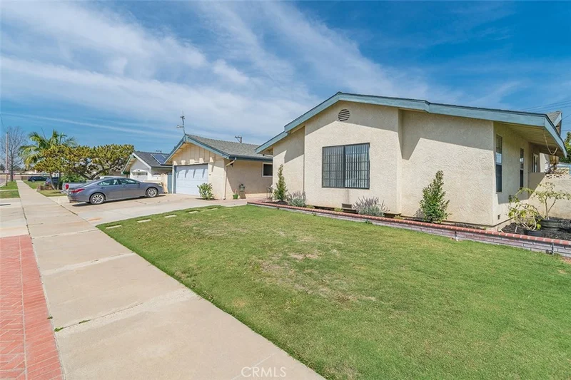 231 Woodvale, Orange, CA 92865