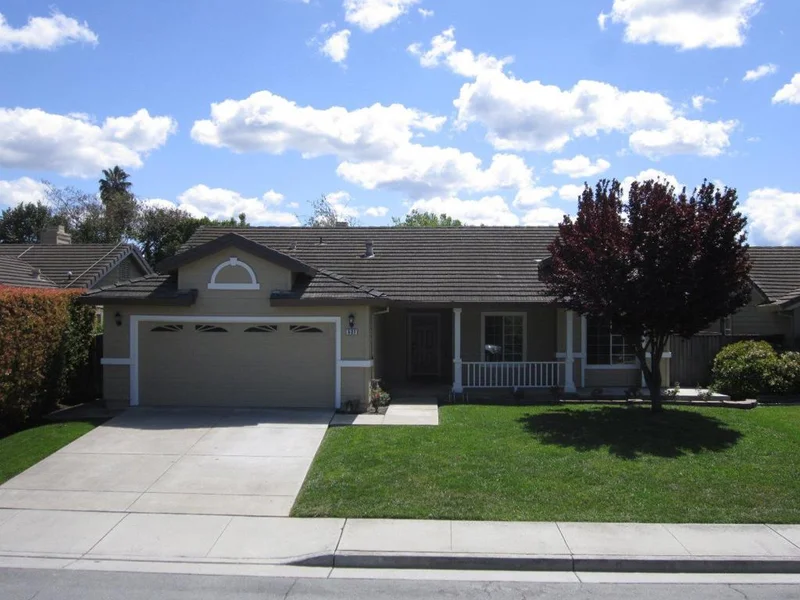 631 Del Mar, Hollister, CA 95023