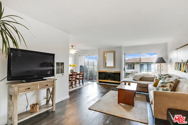 5625 Windsor #315, Culver City, CA 90230