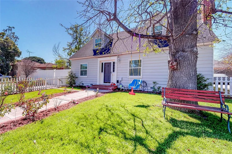 1136 Palm, Orange, CA 92868