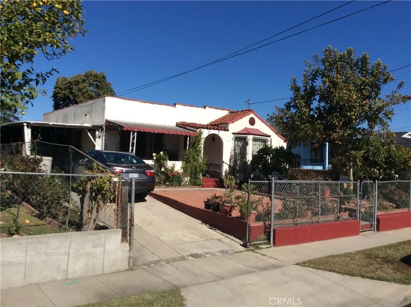 2765 Knox Ave, Los Angeles, CA 90039