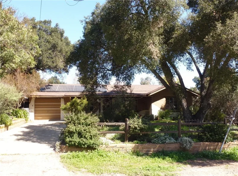 5445 Olmeda Avenue, Atascadero, CA 93422