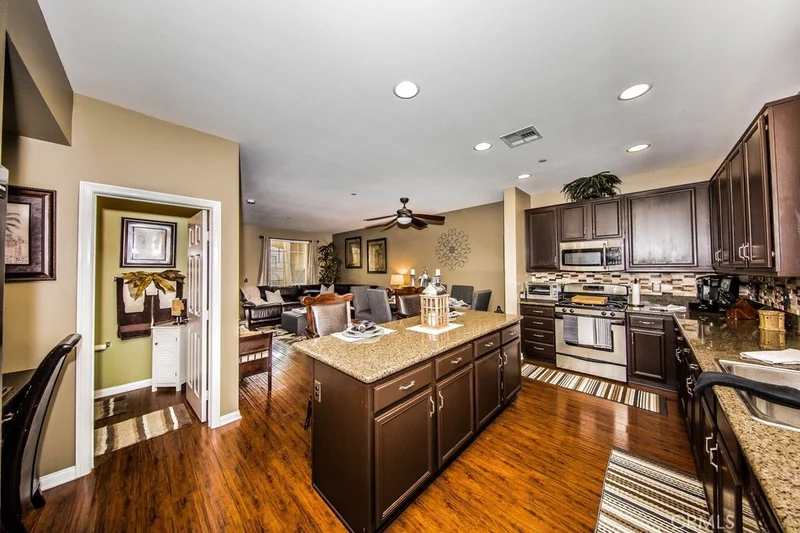 226 George Town, Brea, CA 92821