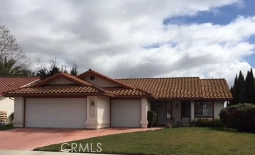 914 Inverness, Paso Robles, CA 93446