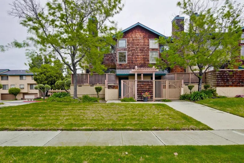 43105 Grimmer, Fremont, CA 94538