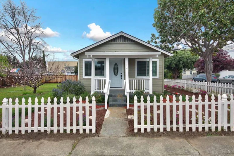 114 Sunset, Sunnyvale, CA 94086
