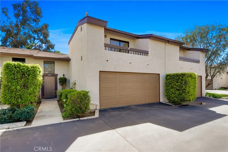 19096 E Country Hollow 19, Orange, CA 92869