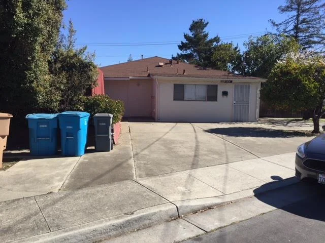 10160 Empire, Cupertino, CA 95014