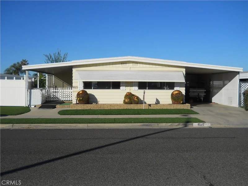 1025 S Elk Street, Hemet, CA 92543
