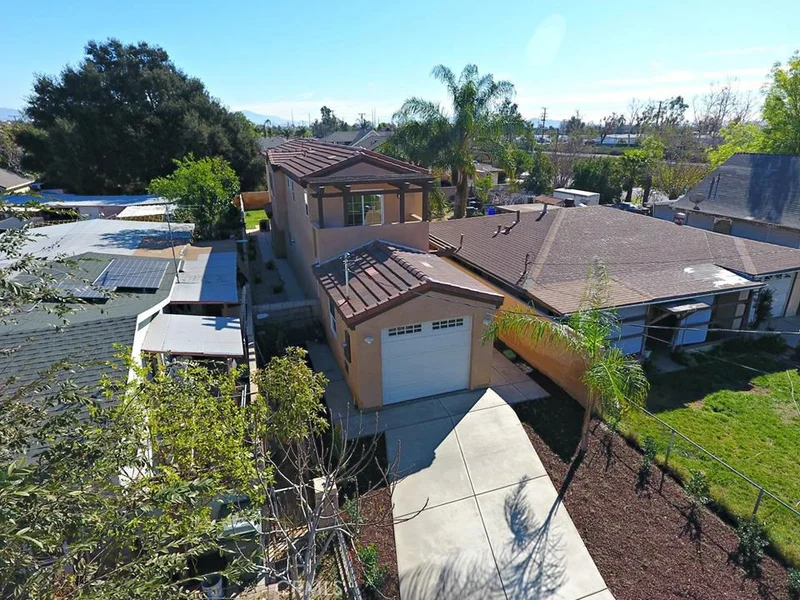 8855 Center, Rancho Cucamonga, CA 91765