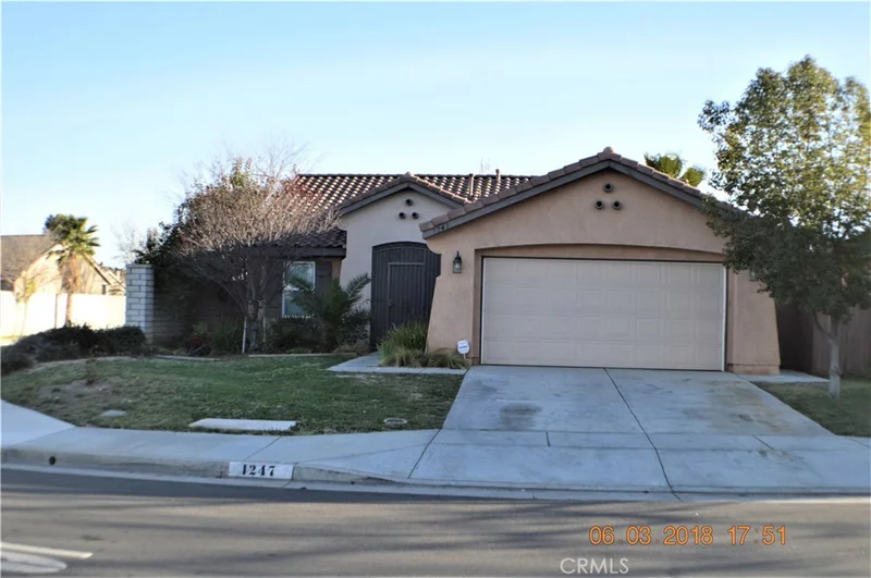 1247 Iris, Perris, CA 92571