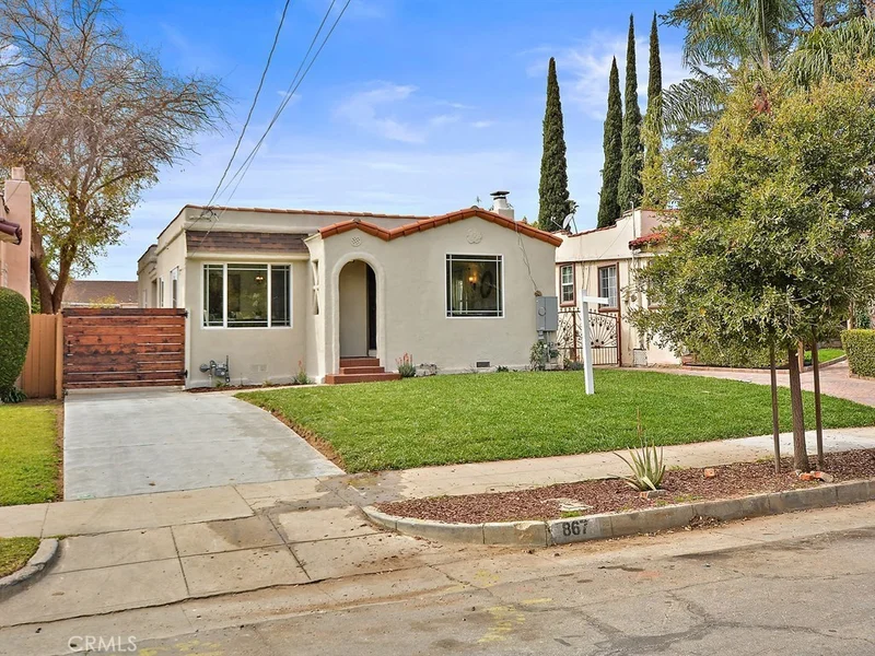 867 Manzanita, Pasadena, CA 91103