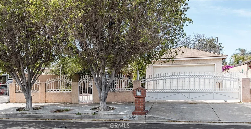 10481 Remick, Pacoima, CA 91331